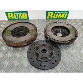 Recambio de kit embrague para audi a4 berlina (b5) 2.5 tdi referencia OEM IAM 059141031  