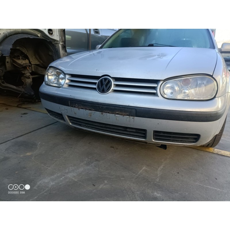 VOLKSWAGEN GOLF IV BERLINA (1J1)