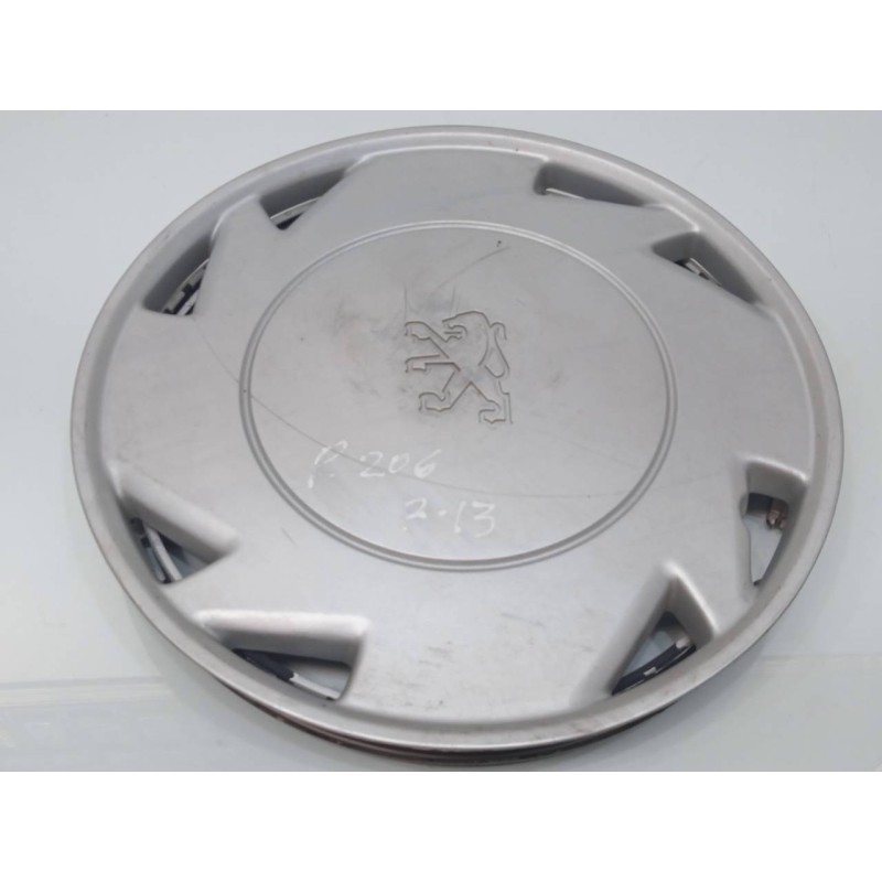 Recambio de tapacubos para peugeot 206 berlina referencia OEM IAM 9611081480  
