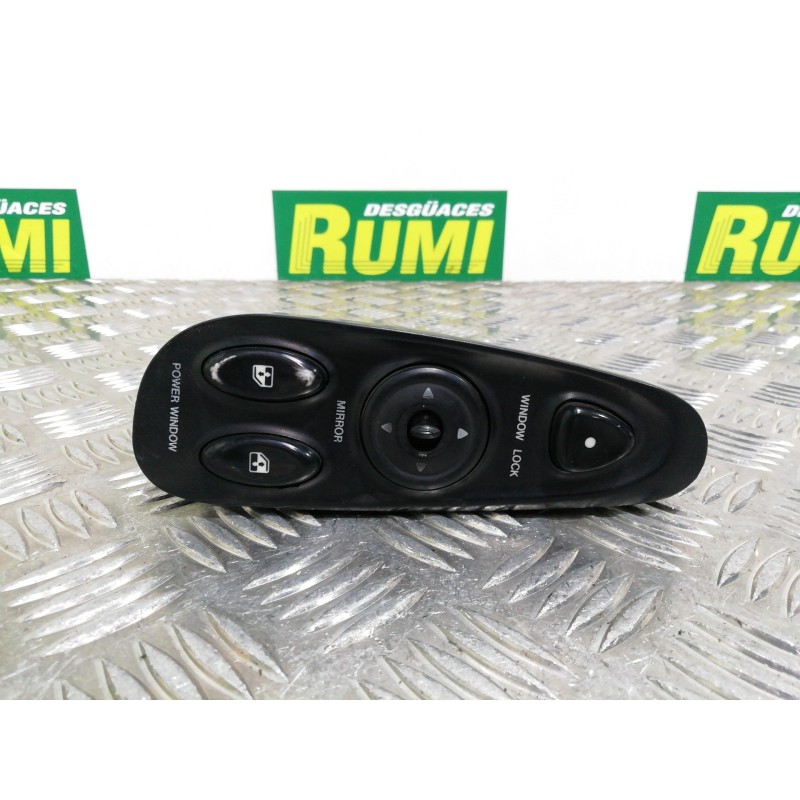 Recambio de mando elevalunas delantero izquierdo para hyundai coupe (j2) 1.6 fx coupe referencia OEM IAM 9357027000A  