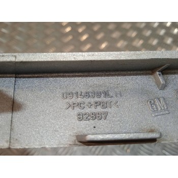 Recambio de molduras delanteras para opel omega b design edition berlina referencia OEM IAM 09148391LH 09148392RH 