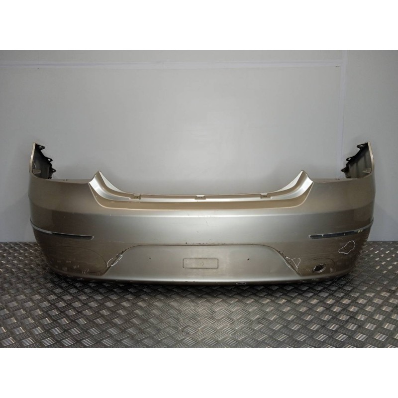 Recambio de paragolpes trasero para fiat linea (110) 1.3 16v jtd cat referencia OEM IAM 735389620  