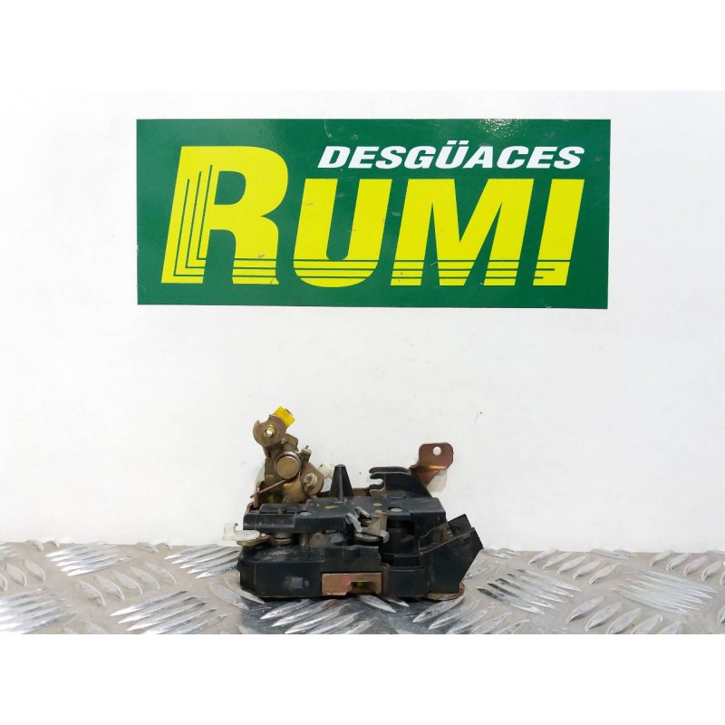 Recambio de cerradura puerta delantera derecha para renault kangoo (f/kc0) authentique oasis referencia OEM IAM   