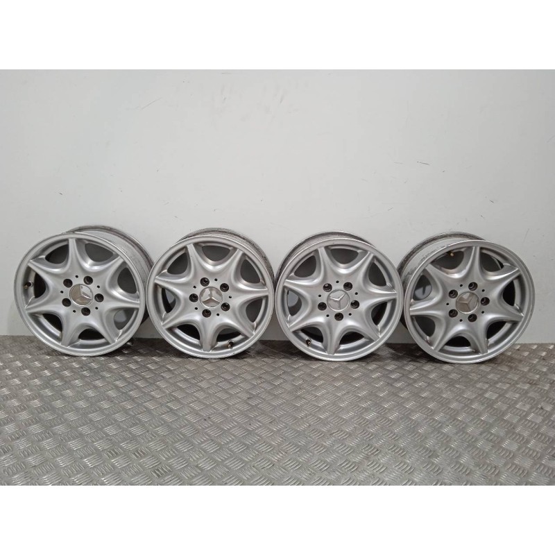 Recambio de juego llantas para mercedes-benz clase c (w203) familiar referencia OEM IAM 2034010102  