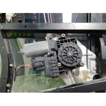 Recambio de elevalunas trasero derecho para audi a6 berlina (4b2) 1.8 referencia OEM IAM   