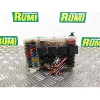 CAJA RELES / FUSIBLES 93BG14K150AD 