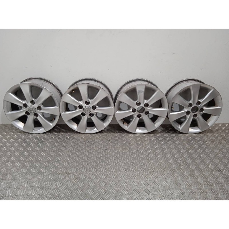 Recambio de juego llantas para toyota corolla verso (r1) referencia OEM IAM 426110F100  