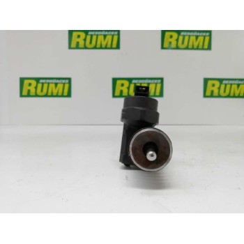 Recambio de inyector para volkswagen passat berlina (3b2) comfortline syncro / 4motion referencia OEM IAM 038130073F 0414720007 