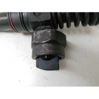 Recambio de inyector para volkswagen passat berlina (3b2) comfortline syncro / 4motion referencia OEM IAM 038130073F 0414720007 