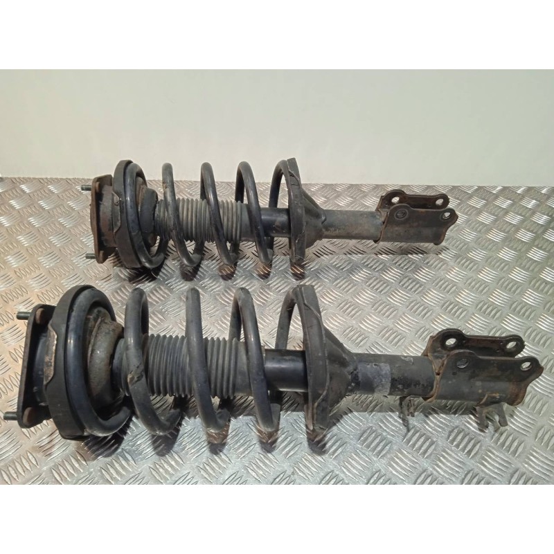 Recambio de juego amortiguadores delantero para kia carnival ii 2.9 cdri ex referencia OEM IAM   