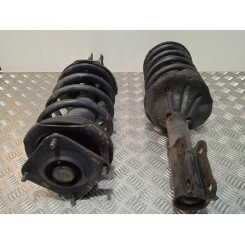 Recambio de juego amortiguadores delantero para kia carnival ii 2.9 cdri ex referencia OEM IAM   