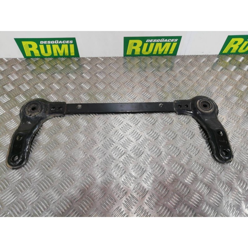 Recambio de travesaño inferior para nissan qashqai (j10) tekna referencia OEM IAM   