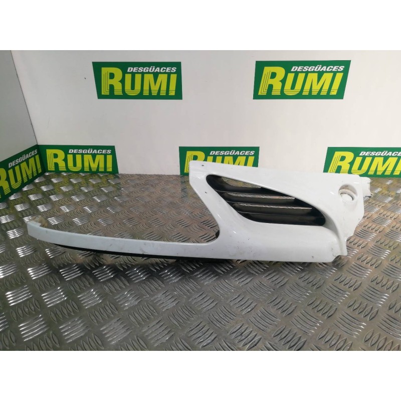 Recambio de rejilla delantera para renault megane i berlina hatchback (ba0) 1.9 dti alize referencia OEM IAM   