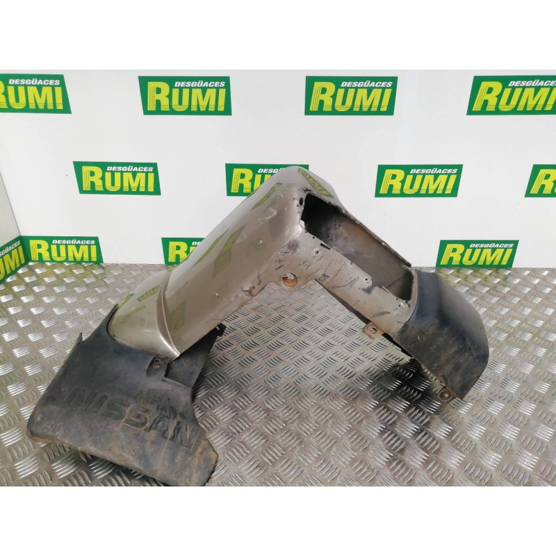 Recambio de puntera paragolpes trasera izquierda para nissan patrol gr (y61) básico referencia OEM IAM   