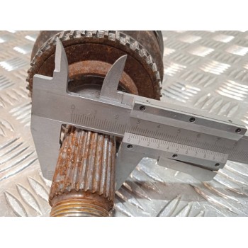 Recambio de transmision delantera izquierda para nissan primera berlina (p12) acenta referencia OEM IAM   