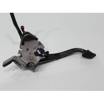 Recambio de pedal embrague para hyundai tucson 1.7 crdi cat referencia OEM IAM 32802D3000  