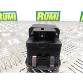 Recambio de mando elevalunas delantero izquierdo para peugeot 206 berlina xn referencia OEM IAM   