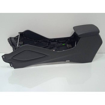 Recambio de apoyabrazos central para hyundai tucson 1.7 crdi cat referencia OEM IAM 84678D7201  