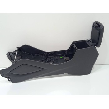 Recambio de apoyabrazos central para hyundai tucson 1.7 crdi cat referencia OEM IAM 84678D7201  