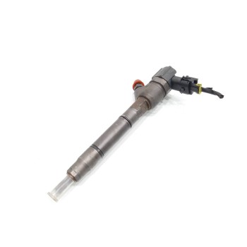 Recambio de inyector para kia sportage concept 4x2 referencia OEM IAM 338002A800  