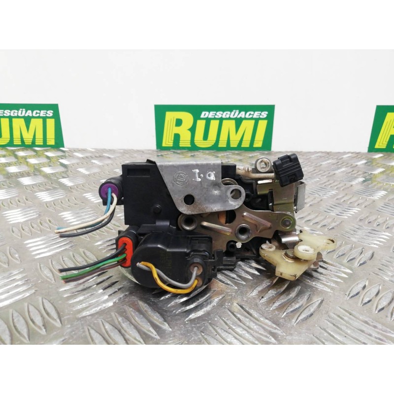 Recambio de cerradura puerta delantera izquierda para fiat brava (182) td 75 s referencia OEM IAM   