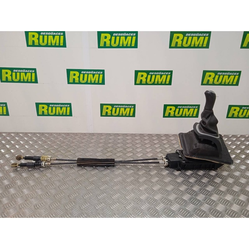 Recambio de palanca cambio para renault clio grandtour dynamique referencia OEM IAM 8200755871  