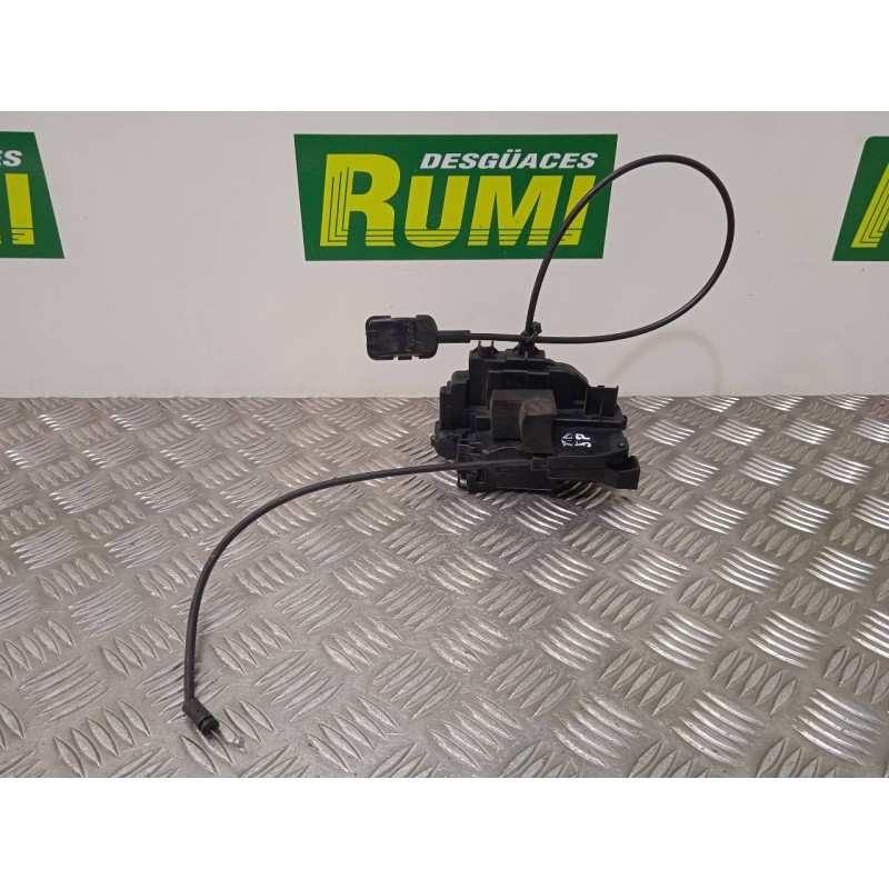 Recambio de cerradura puerta trasera derecha para renault clio grandtour dynamique referencia OEM IAM 300123F  