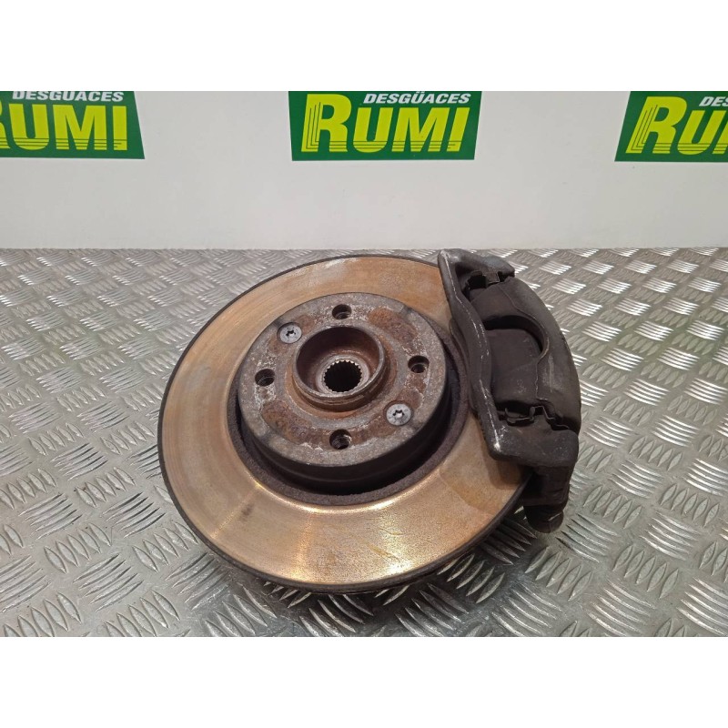 Recambio de mangueta delantera derecha para renault clio grandtour dynamique referencia OEM IAM   