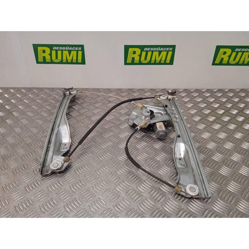 Recambio de elevalunas delantero derecho para renault clio grandtour dynamique referencia OEM IAM 8200291147C 981283103 82002911