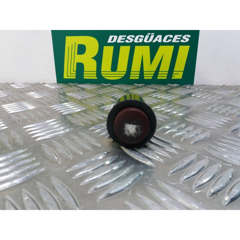 Recambio de warning para kia sephia gtx sport referencia OEM IAM 941109  