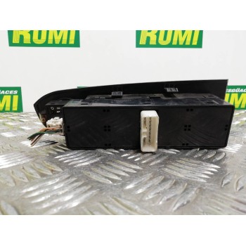 Recambio de mando elevalunas delantero izquierdo para hyundai trajet (fo) 2.0 gls referencia OEM IAM 621W02250  