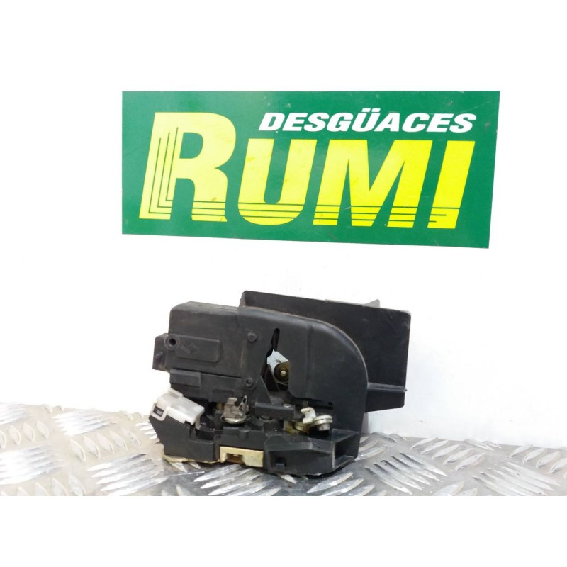 Recambio de cerradura puerta delantera izquierda para renault laguna (b56) 1.8 rn (b56b) referencia OEM IAM   