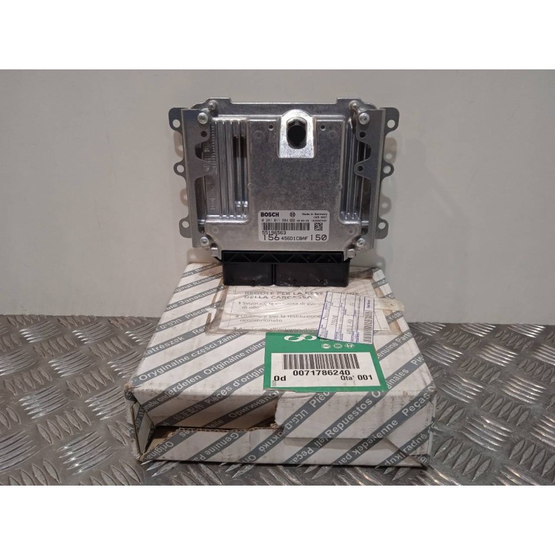 Recambio de centralita motor uce para alfa romeo 156 1.9 jtd 16v distinctive referencia OEM IAM 0281011984 55196563 