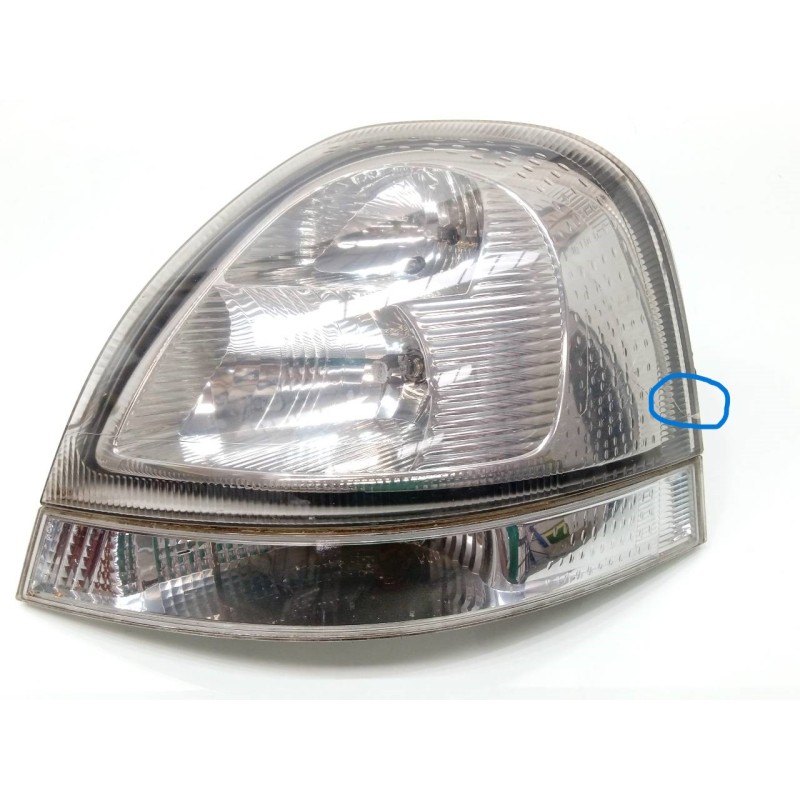 Recambio de faro izquierdo para renault master ii phase 2 bus referencia OEM IAM 8200163516E  
