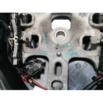 Recambio de volante para renault clio iv technofeel referencia OEM IAM 484004466R  