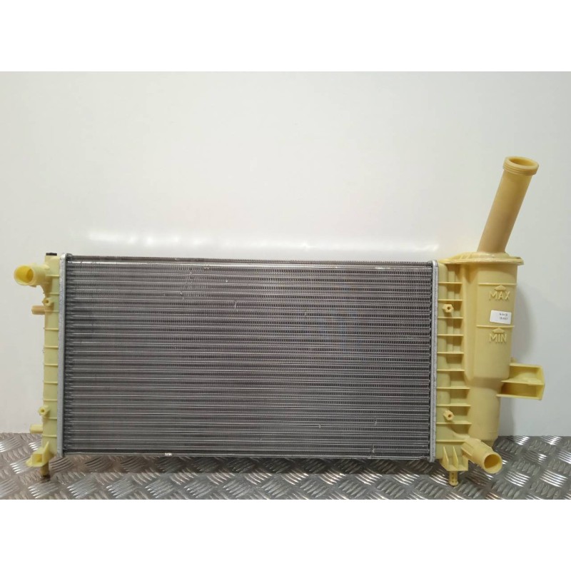 Recambio de radiador agua para fiat punto berlina (188) 1.2 16v emotion referencia OEM IAM 823761000 51714679 