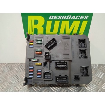 Recambio de caja reles / fusibles para citroën xsara picasso 1.6 hdi 90 exclusive plus referencia OEM IAM 9657999780 A2C53172124
