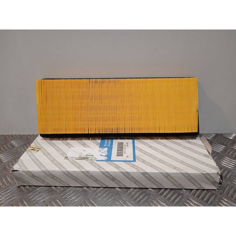 Recambio de filtro aire para fiat punto berlina (176) gt t 130 referencia OEM IAM 71736128  