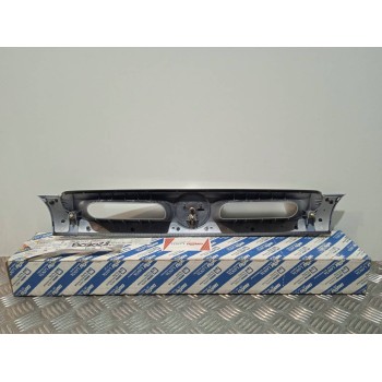 Recambio de rejilla delantera para fiat marea berlina (185) jtd 110 hlx referencia OEM IAM 735329117  