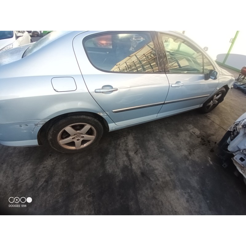PEUGEOT 407