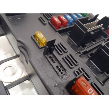 Recambio de caja reles / fusibles para citroën xsara berlina 2.0 hdi premier (80kw) referencia OEM IAM 9646405280  