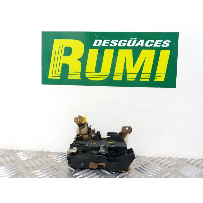 Recambio de cerradura puerta delantera derecha para renault kangoo (f/kc0) authentique oasis referencia OEM IAM   