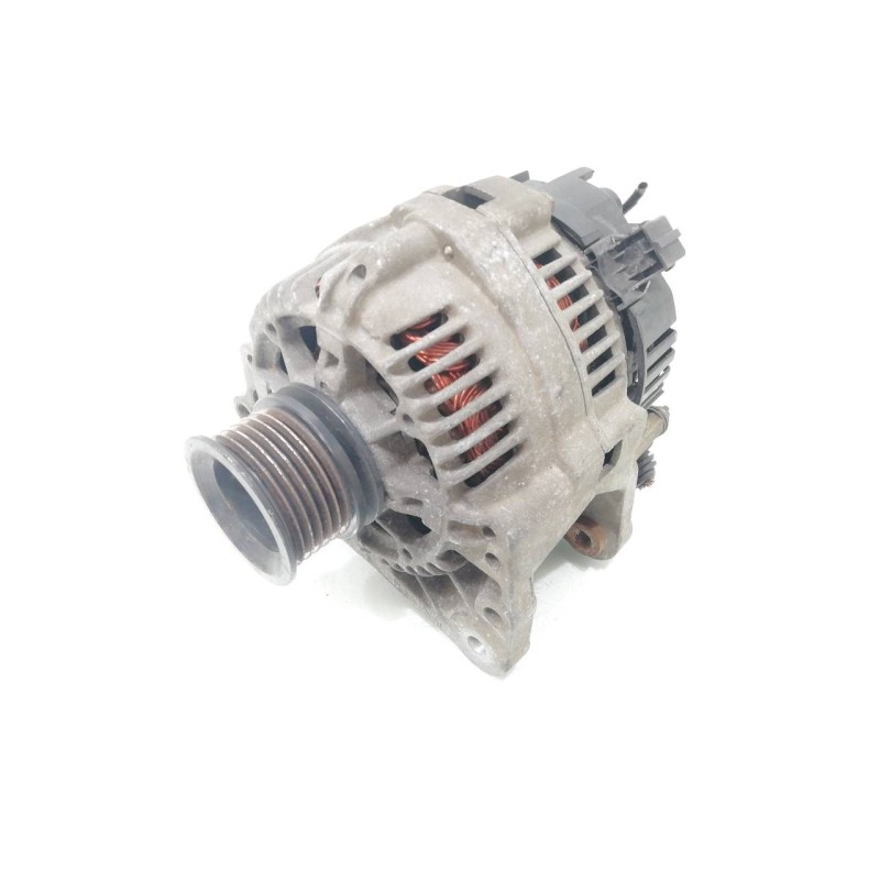 Recambio de alternador para volkswagen polo berlina (6n1) básico referencia OEM IAM 903023G  