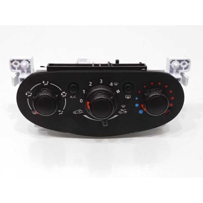 Recambio de mando calefaccion / aire acondicionado para dacia sandero sl 2019 referencia OEM IAM A42303400  
