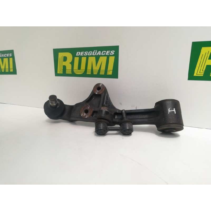 Recambio de brazo suspension inferior delantero izquierdo para kia carnival ii 2.9 cdri ex referencia OEM IAM   