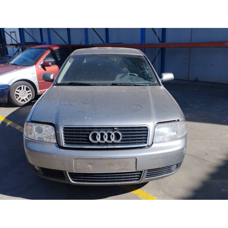 AUDI A6 BERLINA (4B2)