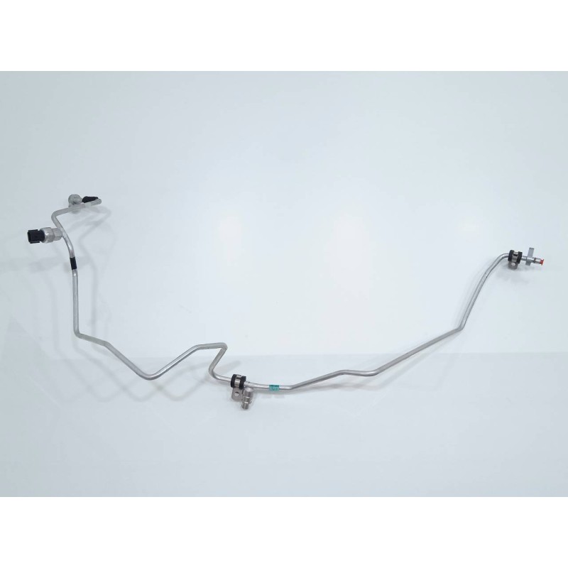 Recambio de tubos aire acondicionado para dacia sandero sl 2019 referencia OEM IAM 924402791R  