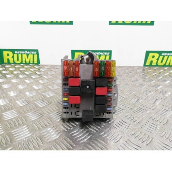 Recambio de caja reles / fusibles para fiat doblo (119) 1.9 8v dynamic / multijet dynamic plus (77kw) referencia OEM IAM 5176377