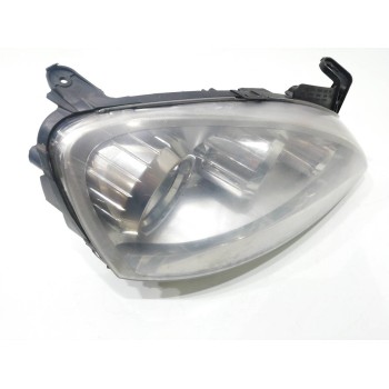 Recambio de faro derecho para opel corsa c referencia OEM IAM 13100536  