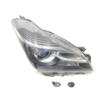 Recambio de faro derecho para toyota yaris hsd active referencia OEM IAM   